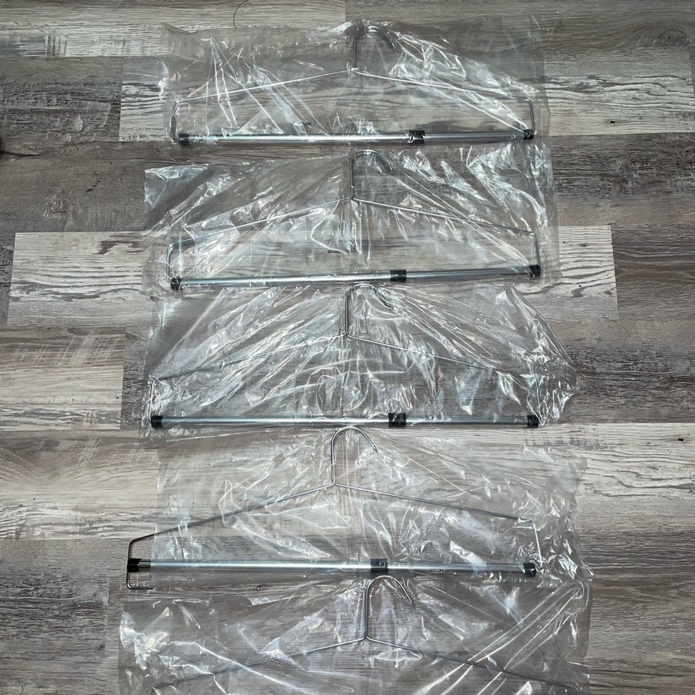 5 pc Retail Heavy Duty Chrome Bedspread Drapery Display Organizer Hangers 22” - Picture 3 of 7